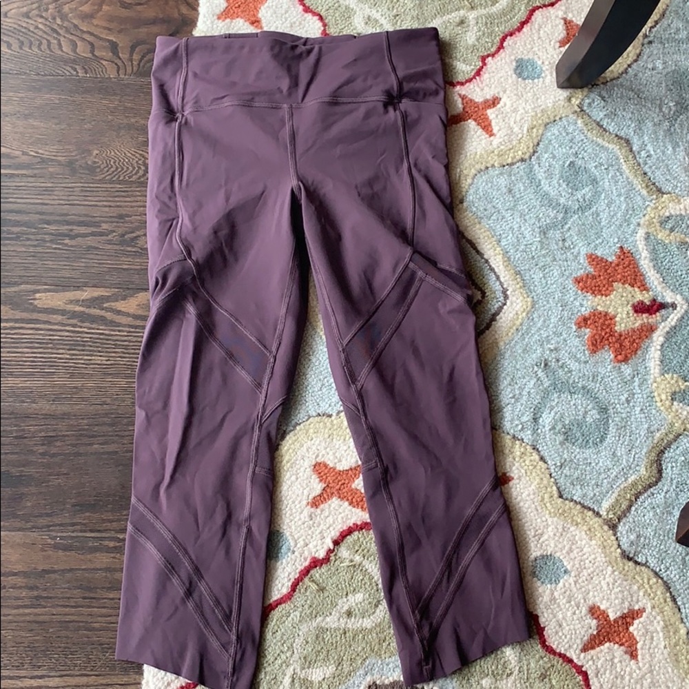 Lulu crop leggings